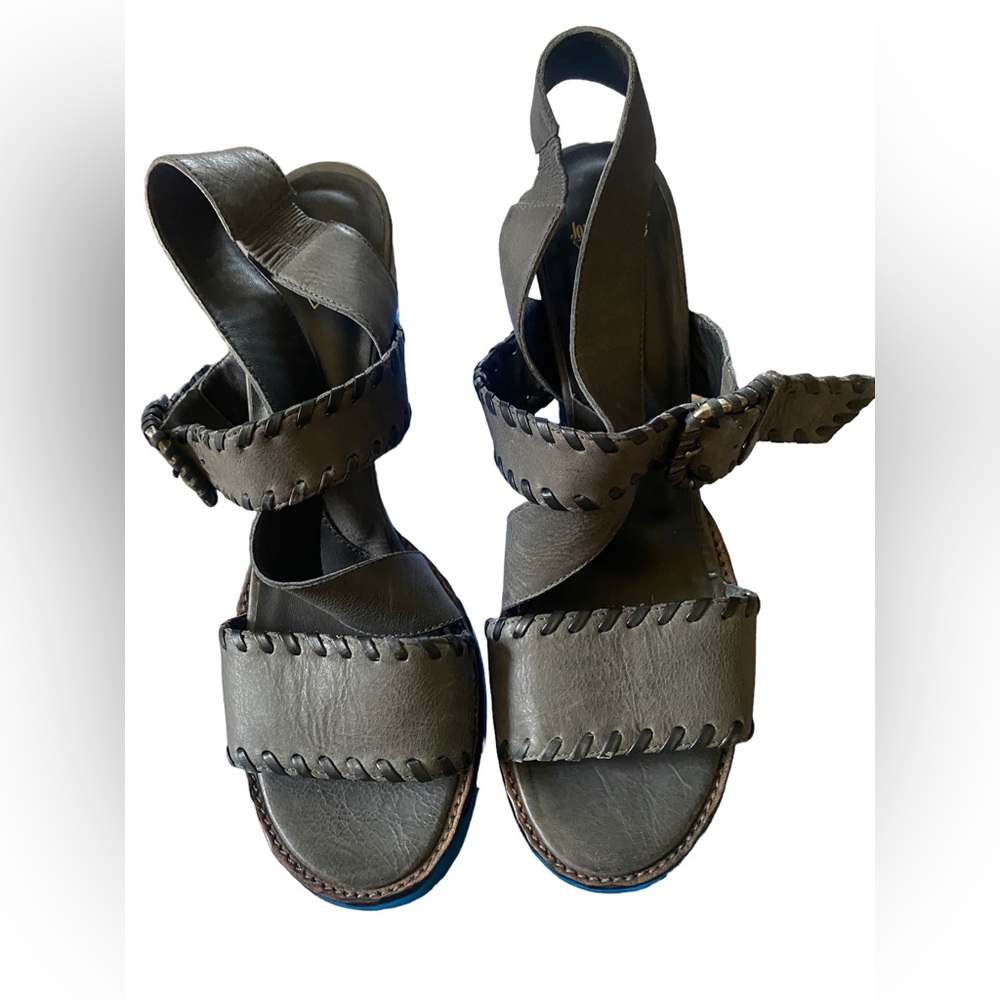 Fluevog Leather Black Hopscotch Sandal